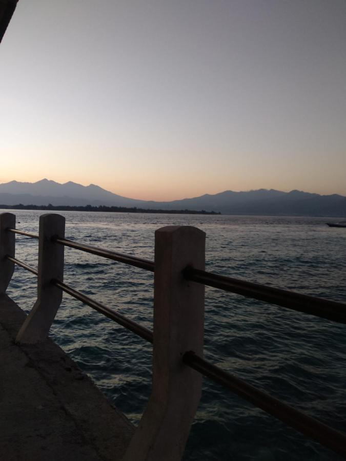 Cnunk Bungalow Gili Meno Exteriör bild