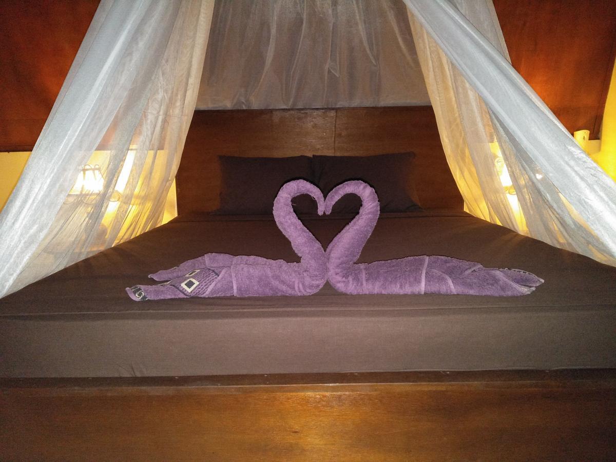Cnunk Bungalow Gili Meno Exteriör bild