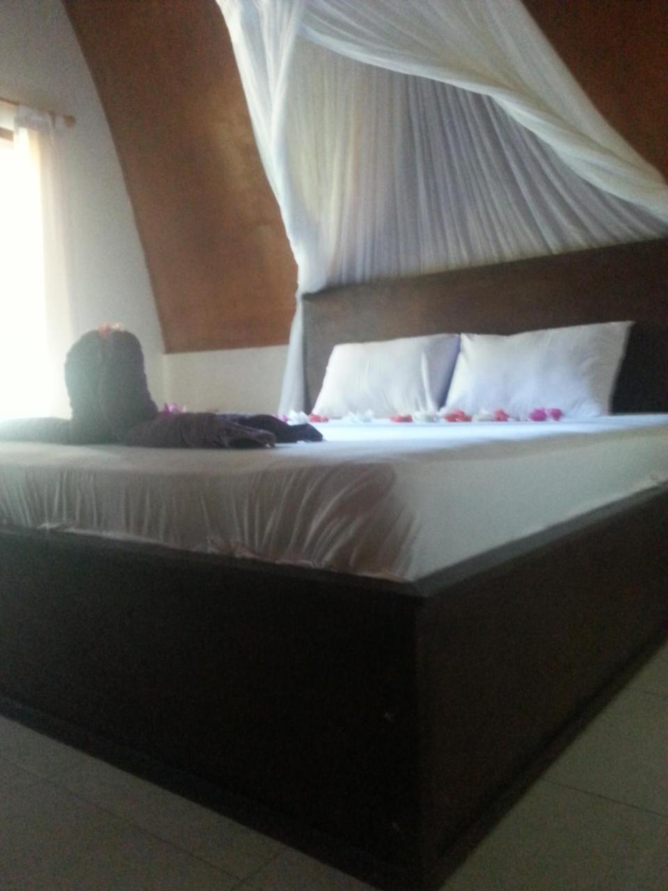 Cnunk Bungalow Gili Meno Exteriör bild