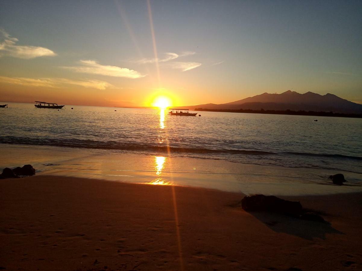 Cnunk Bungalow Gili Meno Exteriör bild