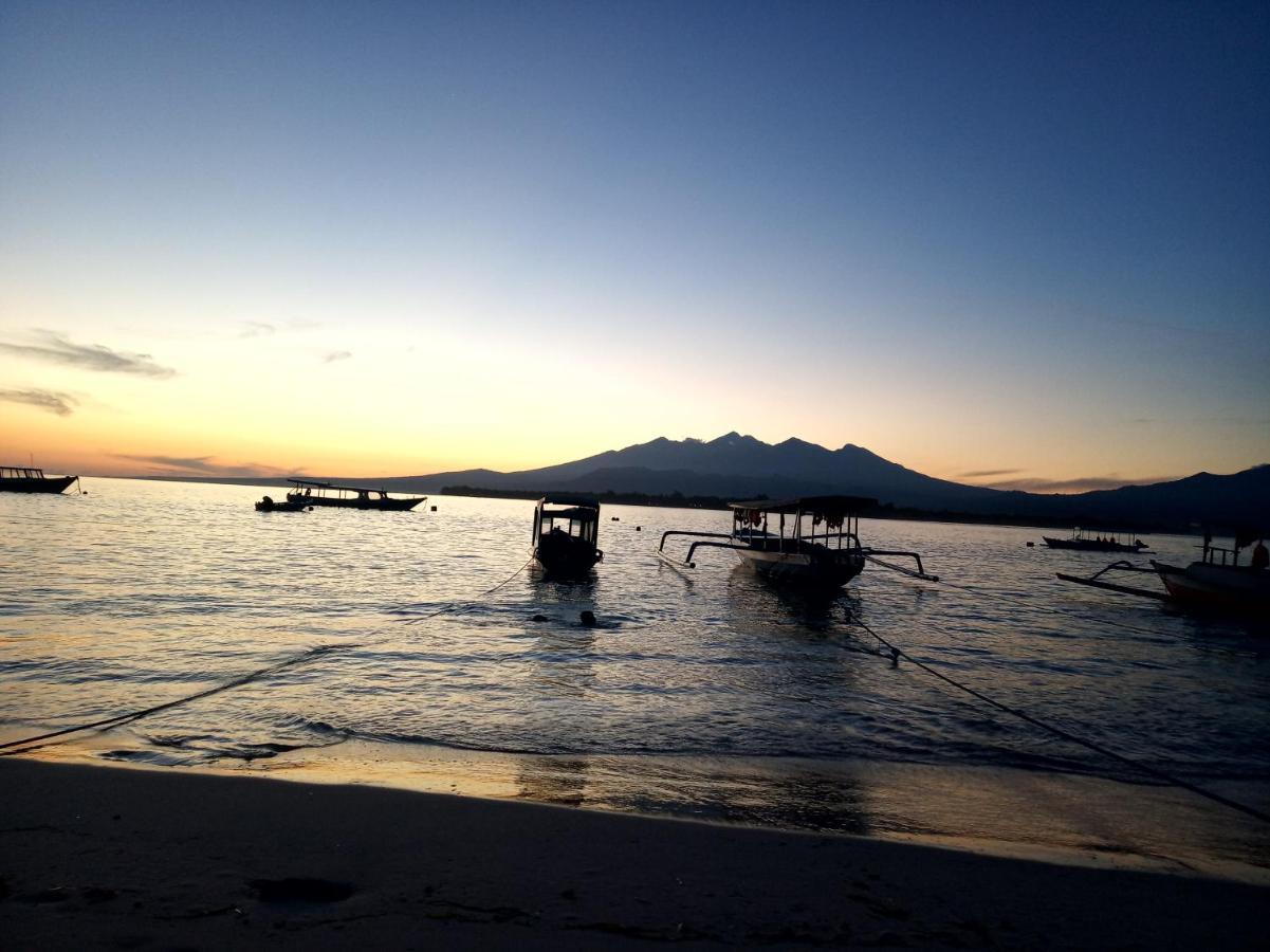Cnunk Bungalow Gili Meno Exteriör bild