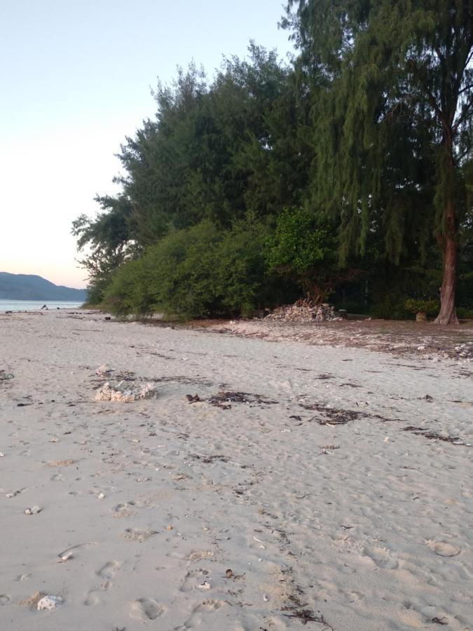Cnunk Bungalow Gili Meno Exteriör bild