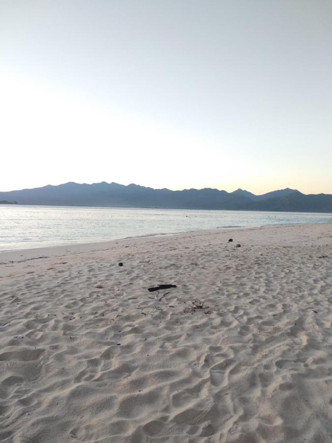 Cnunk Bungalow Gili Meno Exteriör bild